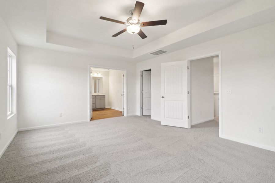 Spacious, unfurnished interior of a new home in Portrait Hills, Aiken (Image 19).