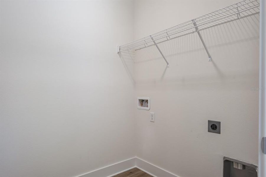 Spacious, unfurnished interior of a new home in , Palm Harbor (Image 44).