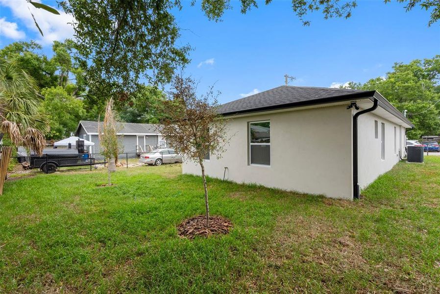 Exterior details and patio area of a home in , Tampa (Image 25).