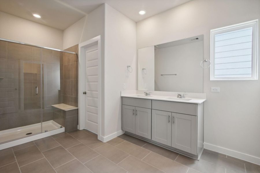 Photos are of similar model but not that of exact house. Pictures, photographs, colors, features, and sizes are for illustration purposes only and will vary from the homes as built.