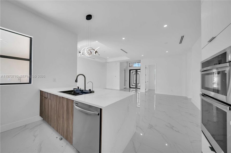 Furnished interior view inside a new home in , Cape Coral (Image 8).