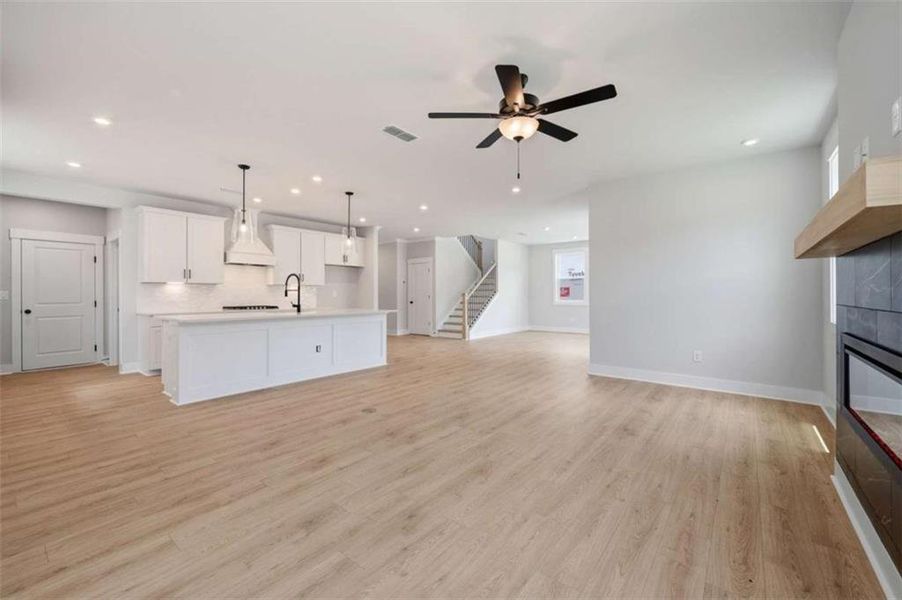 Spacious, unfurnished interior of a new home in The Paddocks at Doc Hughes, Buford (Image 31).