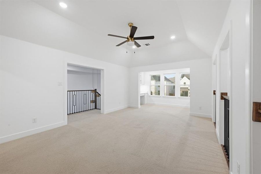 Spacious, unfurnished interior of a new home in StarView, Prosper (Image 16).