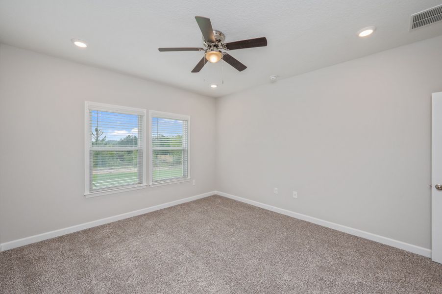 Spacious, unfurnished interior of a new home in Blossom Grove, Crestview (Image 24).
