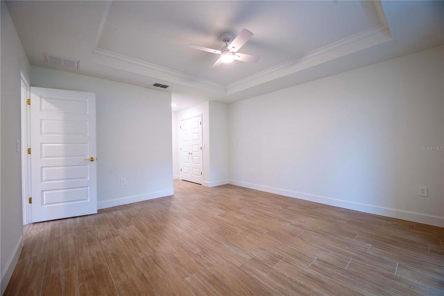 Spacious, unfurnished interior of a new home in , Lakeland (Image 25). Spacious, unfurnished interior of a new home in , Lakeland (Image 25).