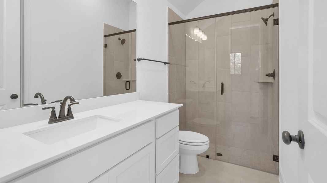 Image 16 of a home in Evergreen 50'. Image 16 of a home in Evergreen 50'.