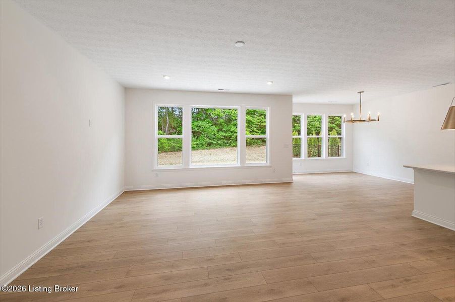 Spacious, unfurnished interior of a new home in Vista Hills, Louisville (Image 17).
