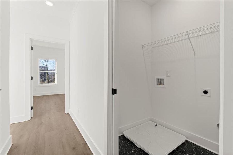 Spacious, unfurnished interior of a new home in , Atlanta (Image 38).