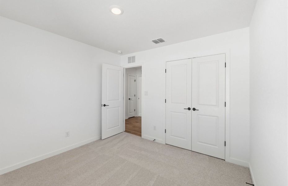 Spacious, unfurnished interior of a new home in Sunfield, Buda (Image 35). Spacious, unfurnished interior of a new home in Sunfield, Buda (Image 35).