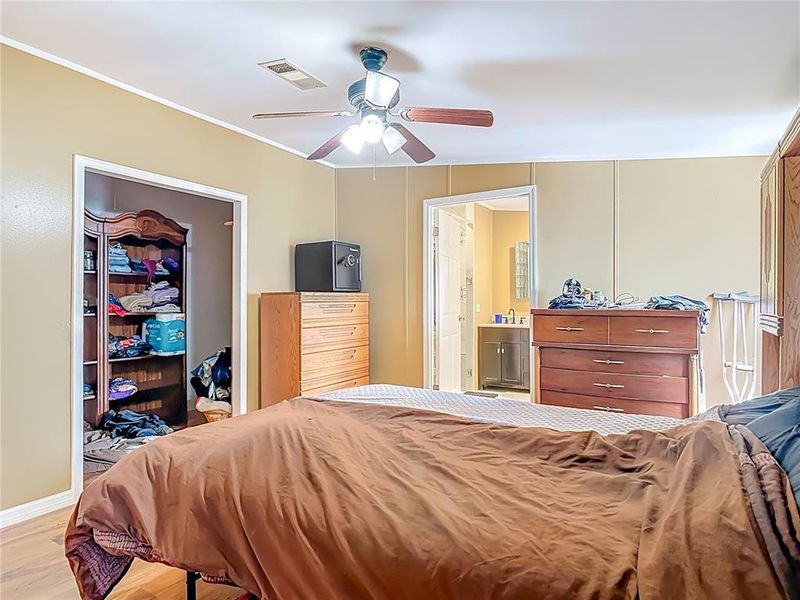 Furnished interior view inside a new home in , Paisley (Image 10).