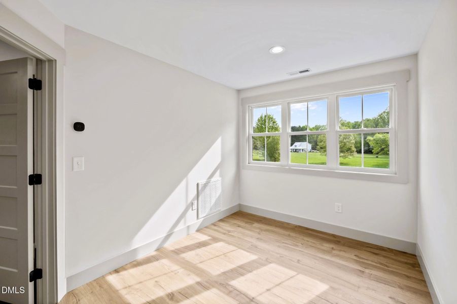 23 2nd Floor Landing