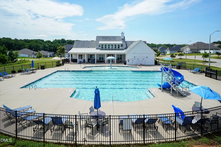 Pool 01 (1) Pool 01 (1)