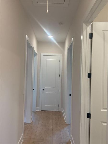 Spacious, unfurnished interior of a new home in Blue Mountain Creek, Morganton (Image 13).