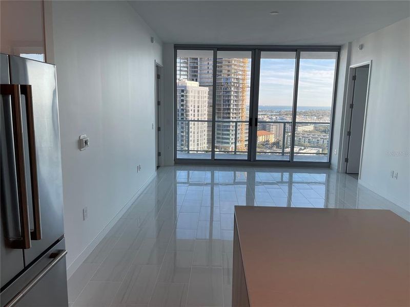 Spacious, unfurnished interior of a new home in , St. Petersburg (Image 13).