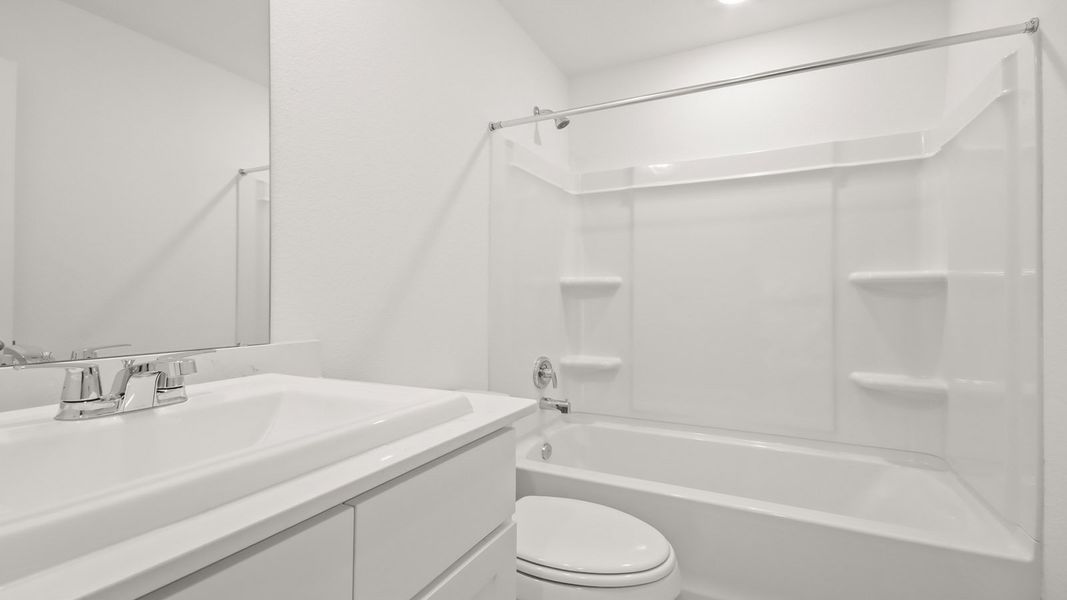 Image 20 representing the Estero by D.R. Horton in Sunset Valley, Hockley, TX.