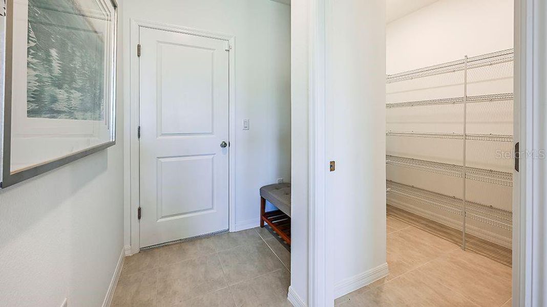 Spacious, unfurnished interior of a new home in Waterstone, Groveland (Image 19).