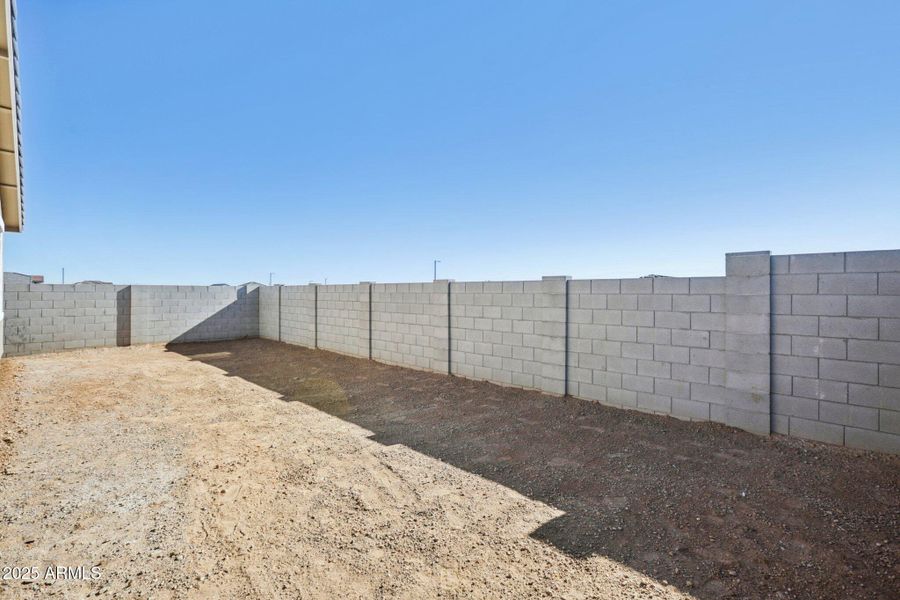 33-web-or-mls-W Bajada Rd-S1012-033