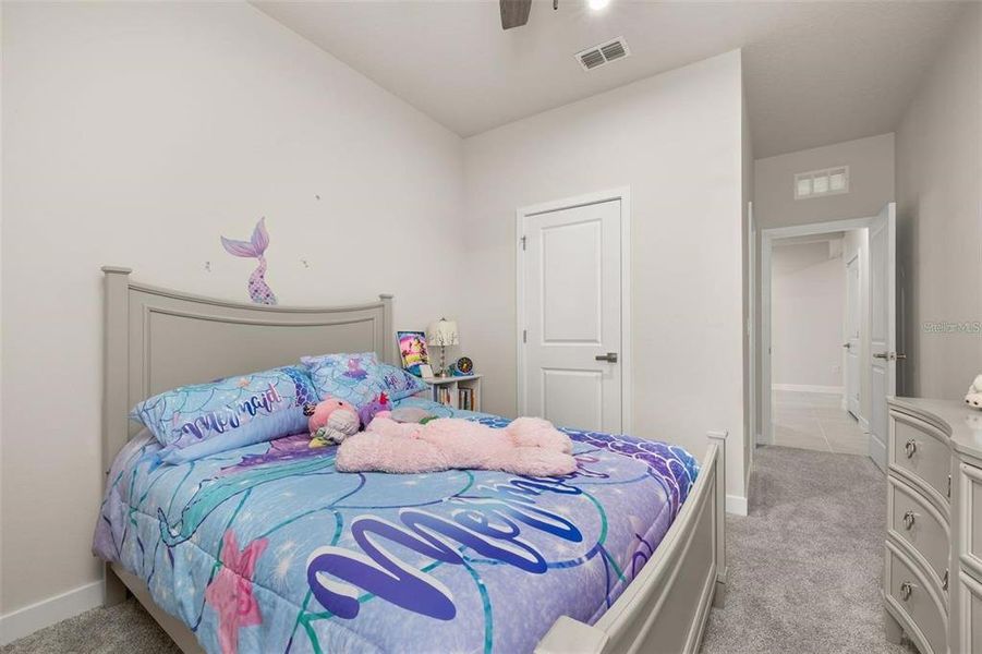 Furnished interior view inside a new home in , Clermont (Image 21).