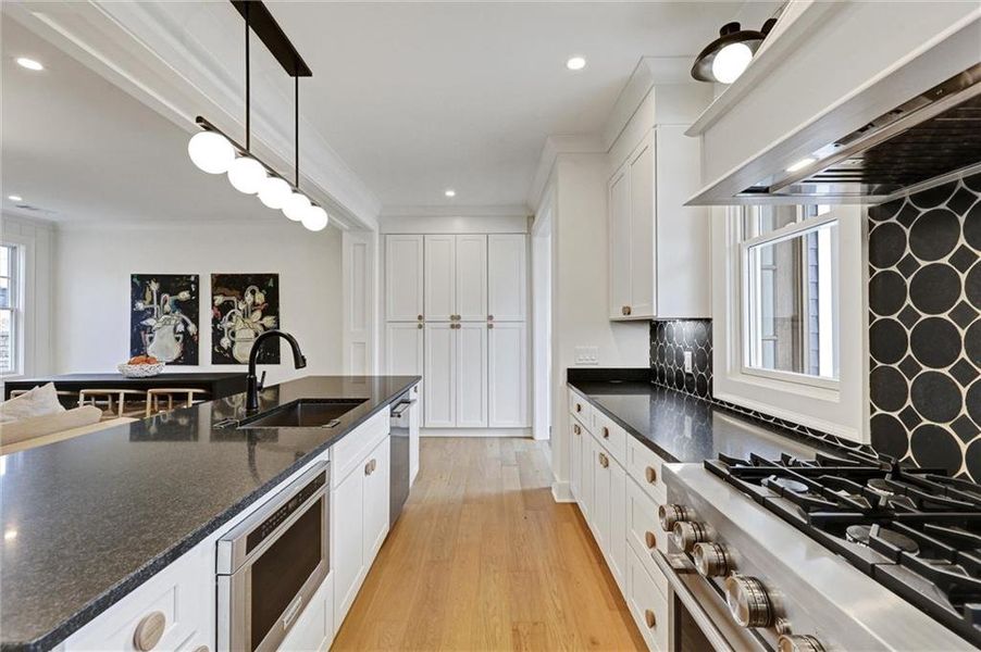 Furnished interior view inside a new home in , Gainesville (Image 33).
