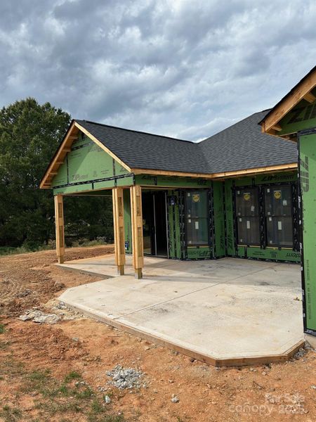 Image 4 of a home in The Courtyards at Hodges Farm.