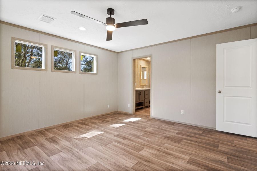 Spacious, unfurnished interior of a new home in , Keystone Heights (Image 33).