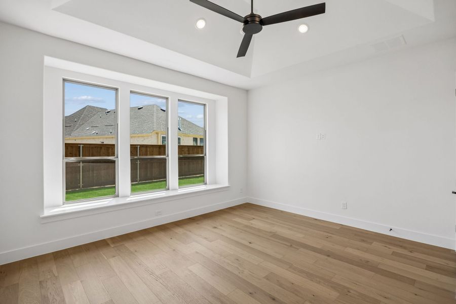 Spacious, unfurnished interior of a new home in The Parks at Wilson Creek, Celina (Image 44).