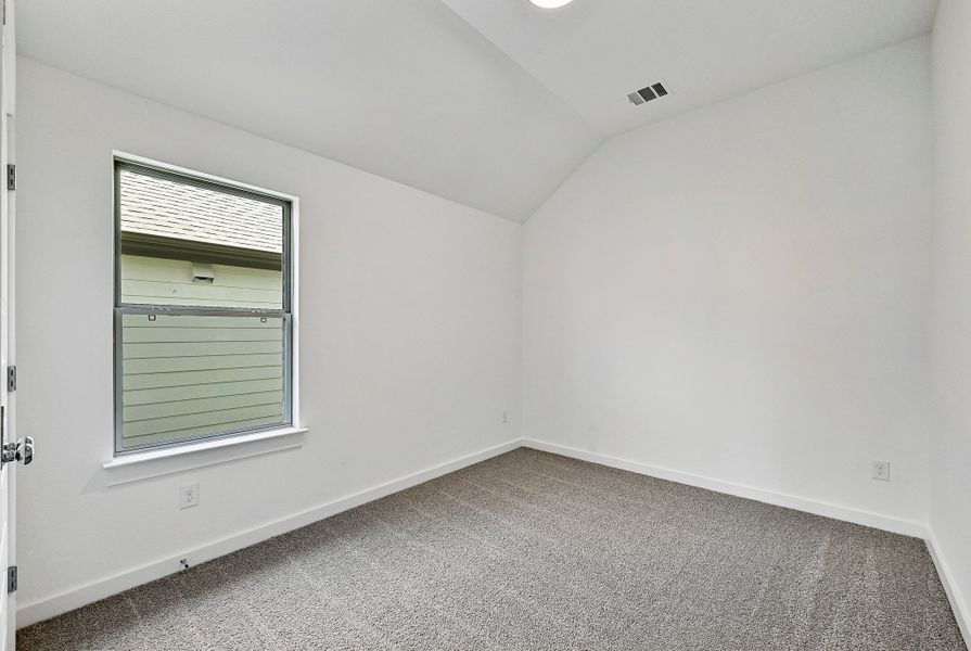 Spacious, unfurnished interior of a new home in Prairie Winds, Hutto (Image 30).