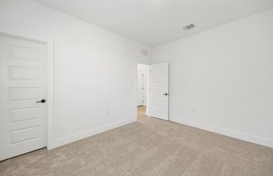 Spacious, unfurnished interior of a new home in Lagos, Manor (Image 22).