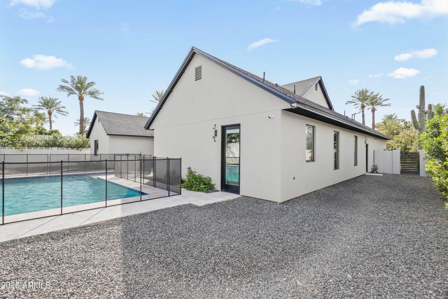 untitled (35 of 41) untitled (35 of 41)