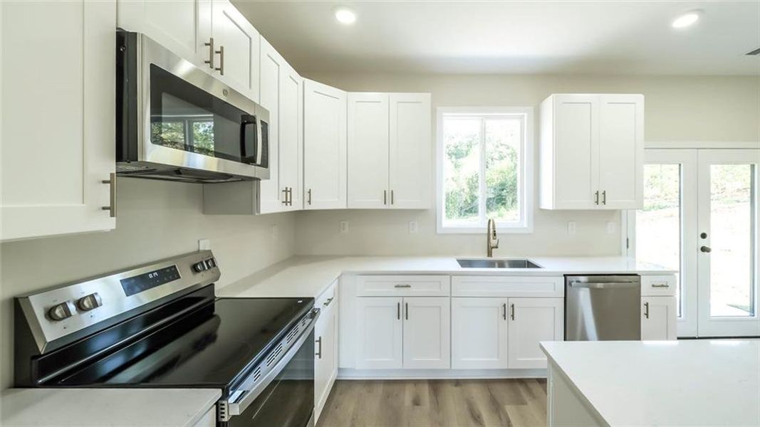 Furnished interior view inside a new home in , Tallapoosa (Image 8).
