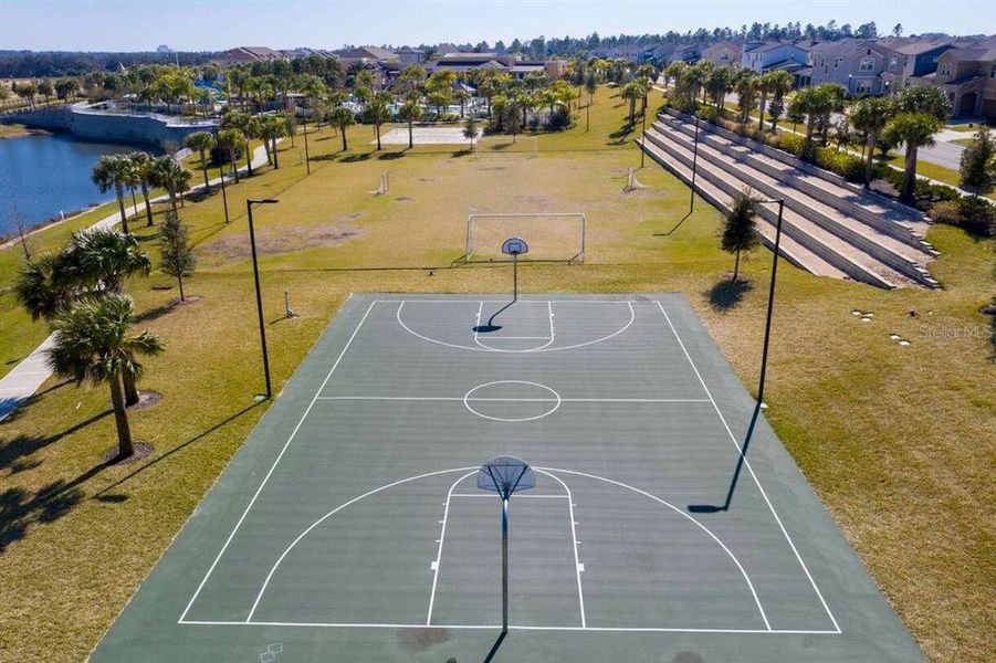 Community amenities in Solara Resort, Kissimmee (Image 28).