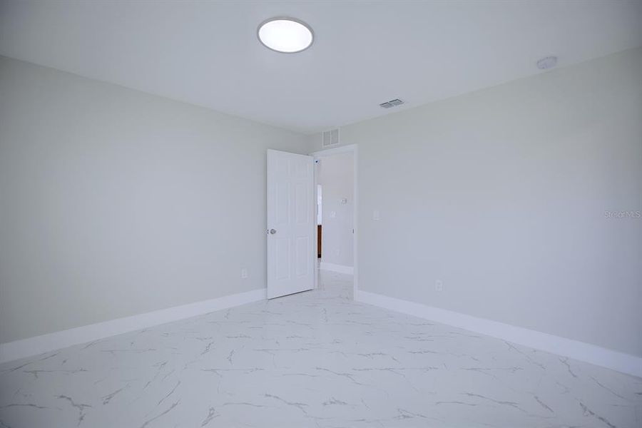 Spacious, unfurnished interior of a new home in , Avon Park (Image 32).