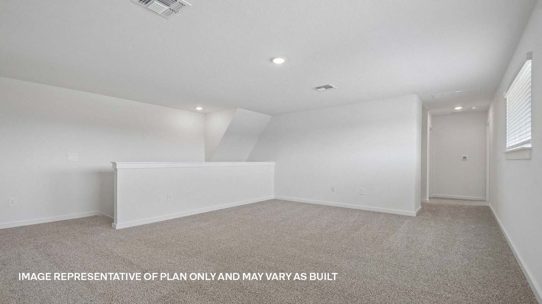 Spacious, unfurnished interior of a new home in Valverde, Bastrop (Image 22).