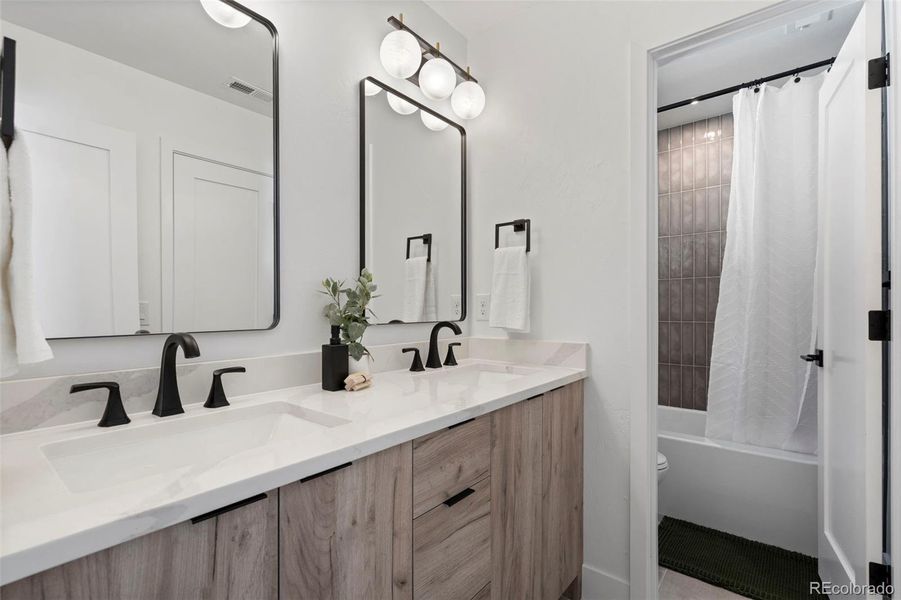 Furnished interior view inside a new home in , Denver (Image 34).