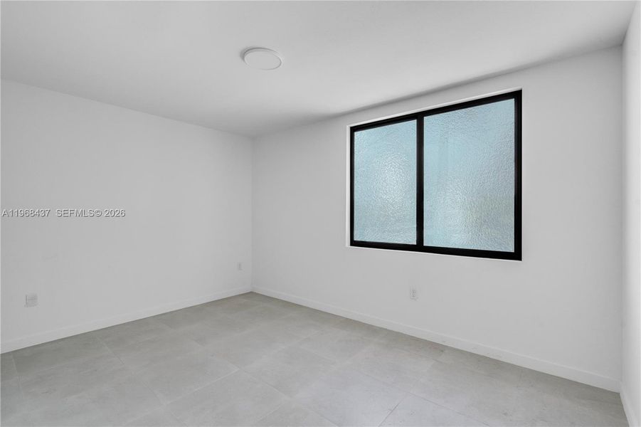 Spacious, unfurnished interior of a new home in , Miami (Image 9).