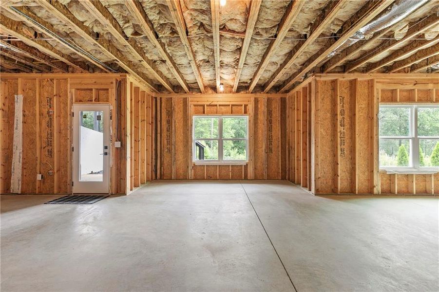 Image 33 of a home in . Image 33 of a home in .