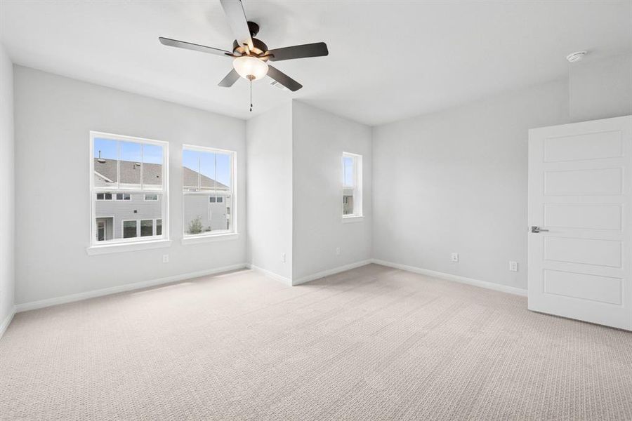 Spacious, unfurnished interior of a new home in The Retreat at Harvest, Argyle (Image 22). Spacious, unfurnished interior of a new home in The Retreat at Harvest, Argyle (Image 22).