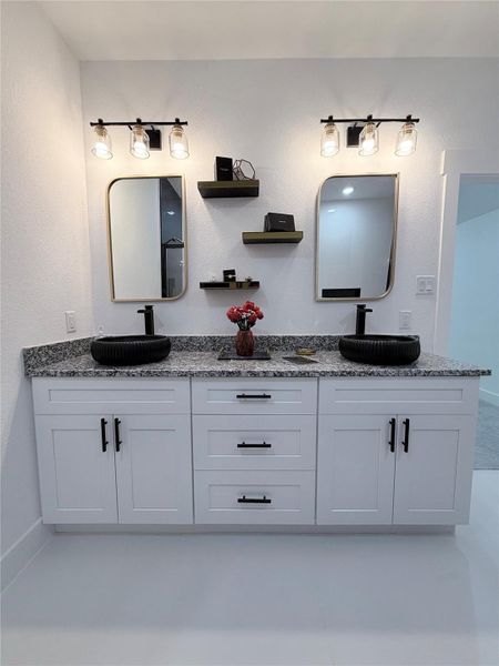 Furnished interior view inside a new home in , Houston (Image 9).