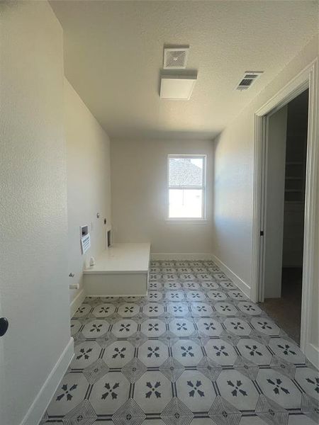 Spacious, unfurnished interior of a new home in , Midlothian (Image 19).