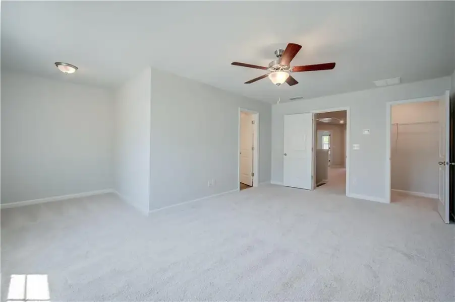 Spacious, unfurnished interior of a new home in Diamante, Stockbridge (Image 21). Spacious, unfurnished interior of a new home in Diamante, Stockbridge (Image 21).