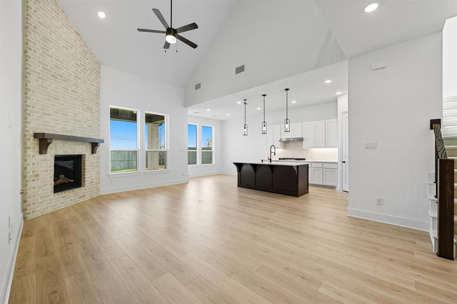 Spacious, unfurnished interior of a new home in Pecan Square: 50ft. lots, Northlake (Image 16). Spacious, unfurnished interior of a new home in Pecan Square: 50ft. lots, Northlake (Image 16).