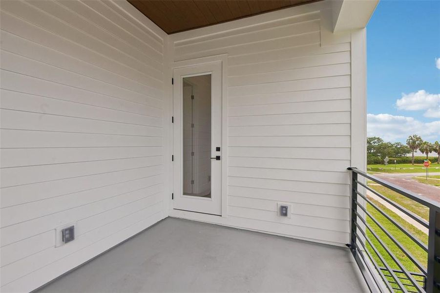 Exterior details and patio area of a home in , Tarpon Springs (Image 30). Exterior details and patio area of a home in , Tarpon Springs (Image 30).