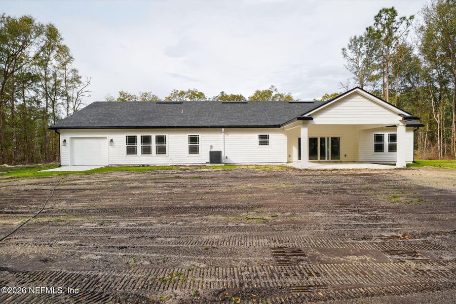 Exterior details and patio area of a home in , Middleburg (Image 21).