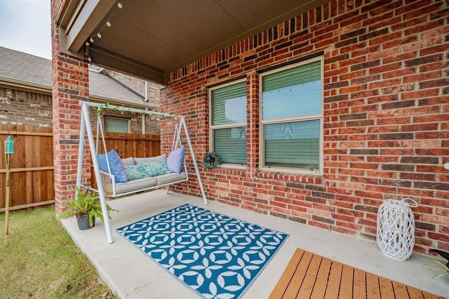 Exterior details and patio area of a home in , Crandall (Image 3).