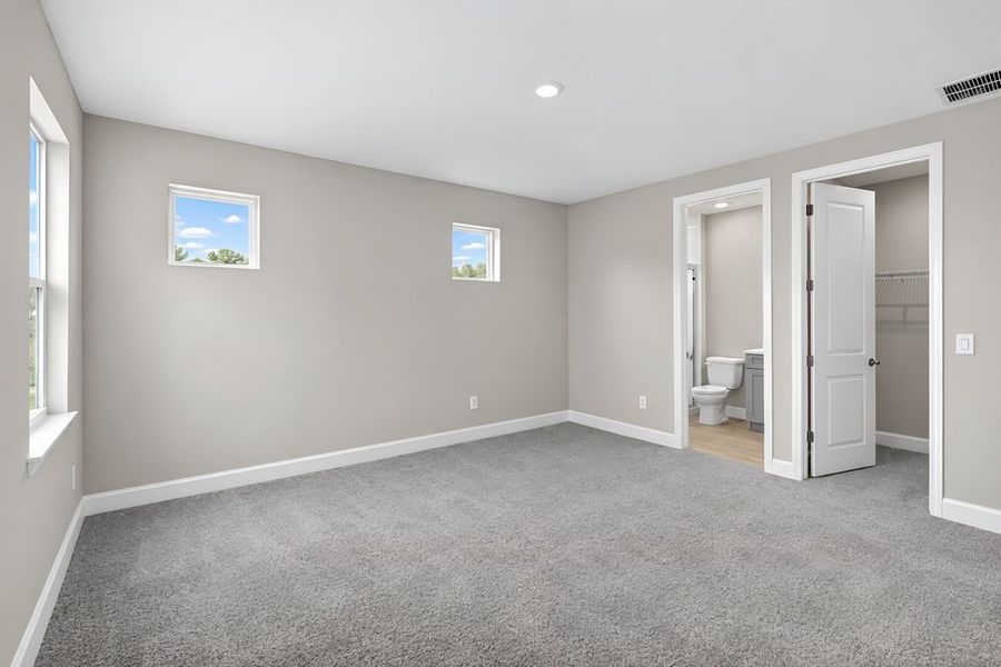 Spacious, unfurnished interior of a new home in Victoria Lakes, Odessa (Image 12).