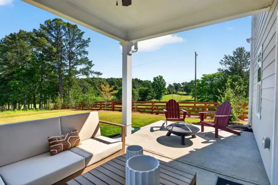 Exterior details and patio area of a home in Oakmont, Dallas (Image 2).