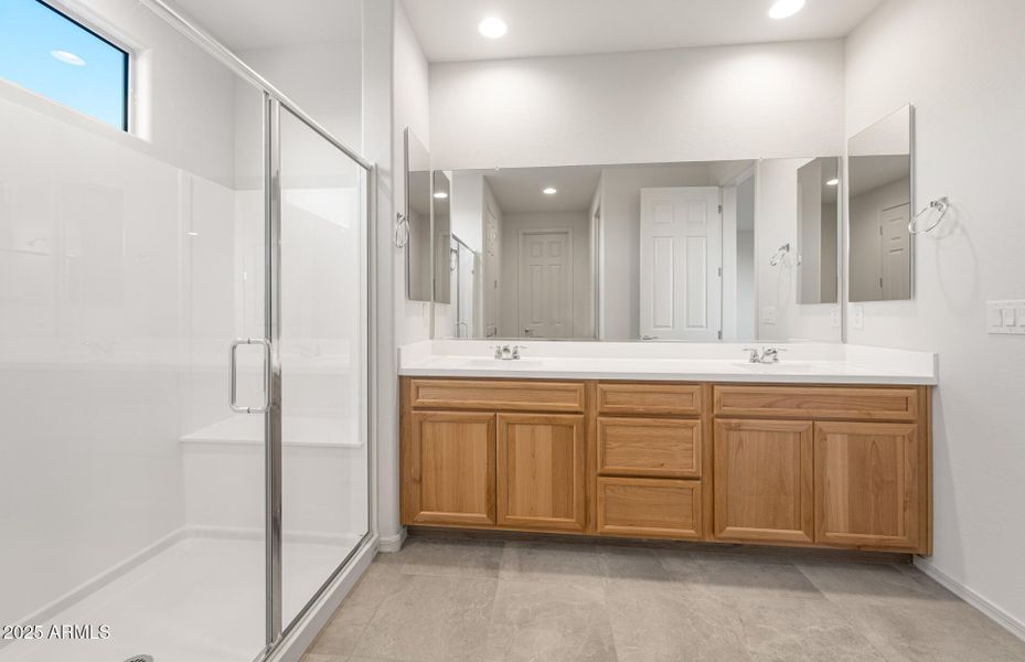 Owner's Bathroom Owner's Bathroom