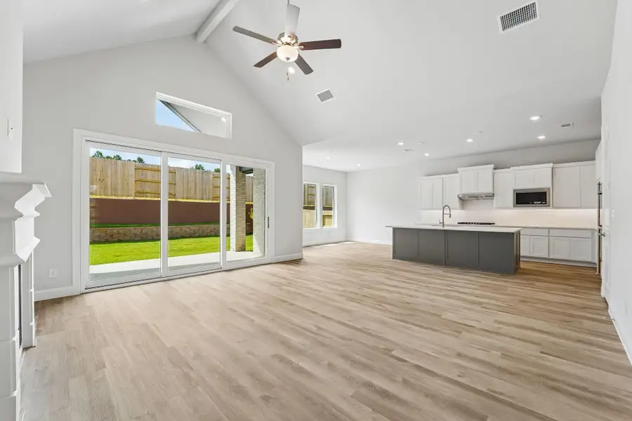 Spacious, unfurnished interior of a new home in WILDTREE 60', Montgomery (Image 21).