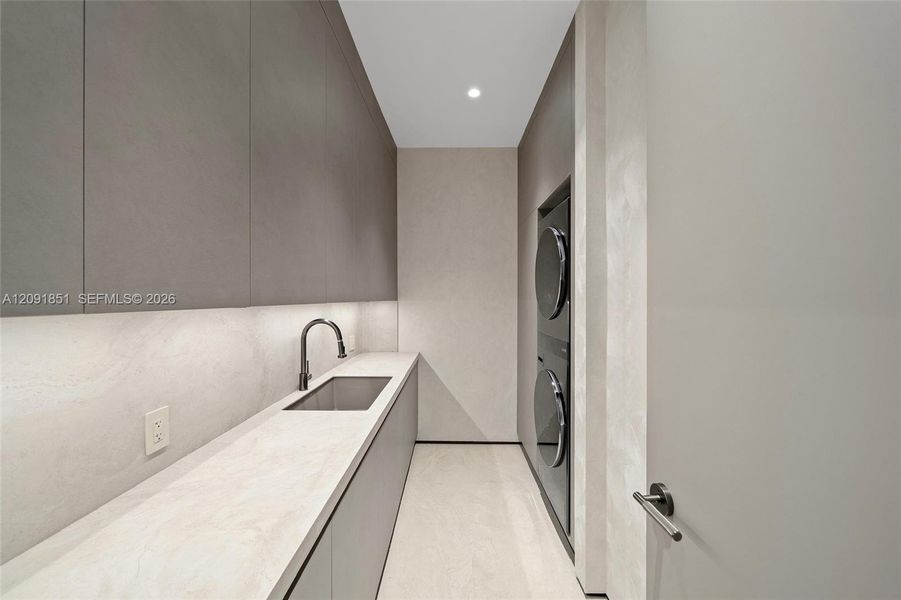 Furnished interior view inside a new home in , Miami Beach (Image 41). Furnished interior view inside a new home in , Miami Beach (Image 41).
