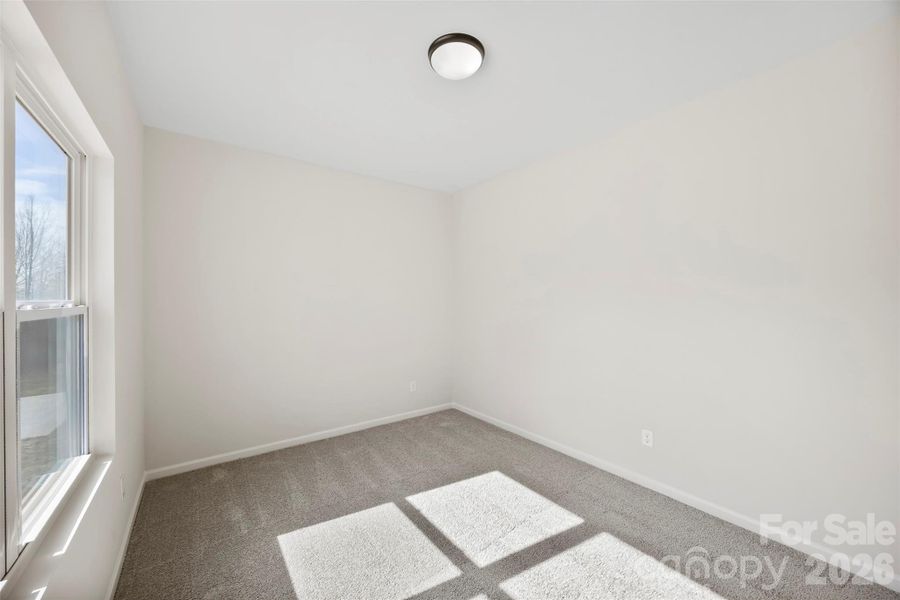 Spacious, unfurnished interior of a new home in , Kings Mountain (Image 37).